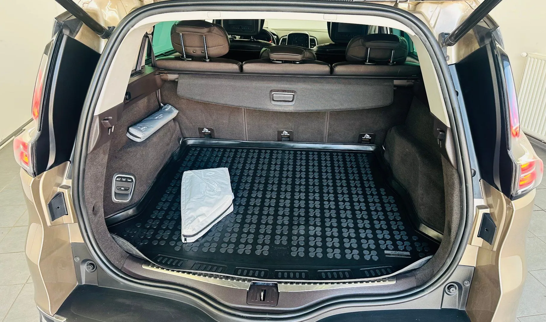 Zunanja slika - Renault Espace - 1.6 HDI 118 KW.KAMERA.NAVI.USNJE.GRE.SED.PANORAMA - 18