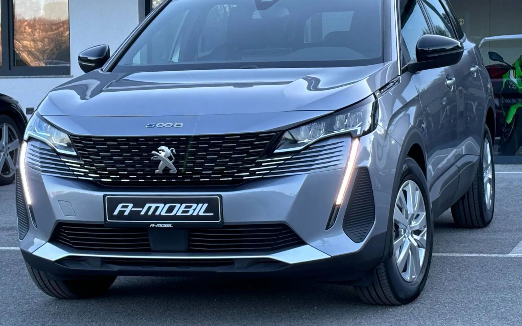Zunanja slika - Peugeot 5008 - 1.2 PURETECH 130 ACTIVE PACK EAT8 LED-KAMERA-NAVI - 6