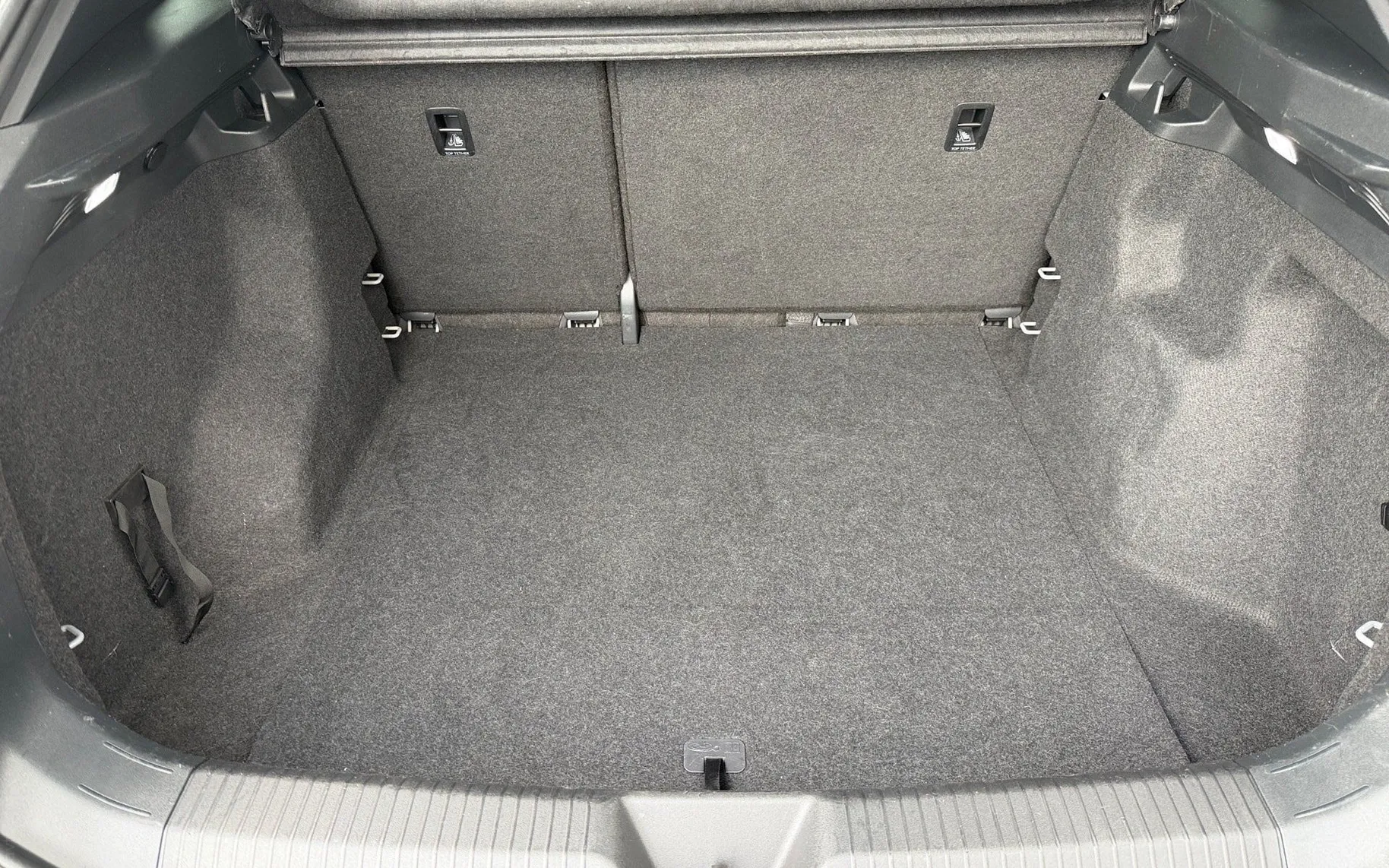Notranja slika - Volkswagen ID.4 - Pure Performance  52 kWh -PDC-Navigacija-AppConnec - 12