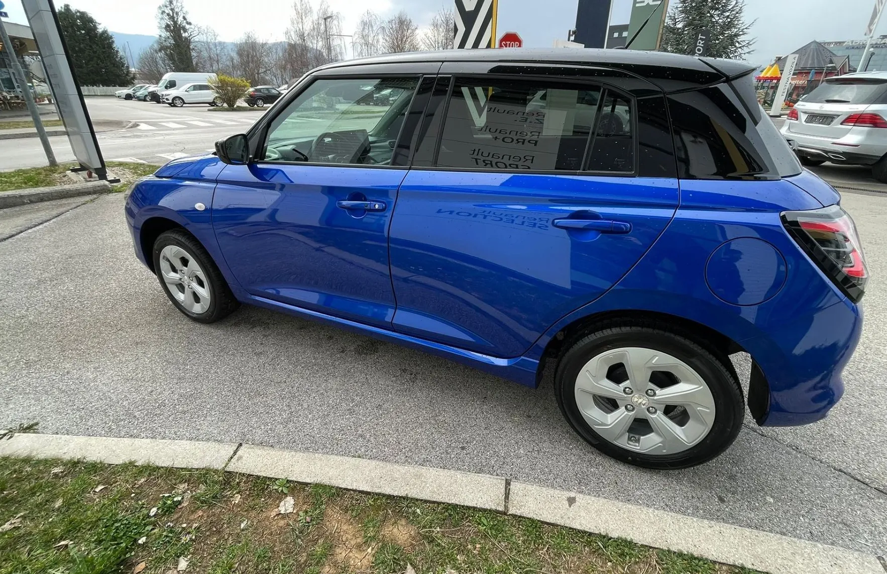 Zunanja slika - Suzuki Swift - 1.2 ALLGRIP HIBRID PREMIUM - 3