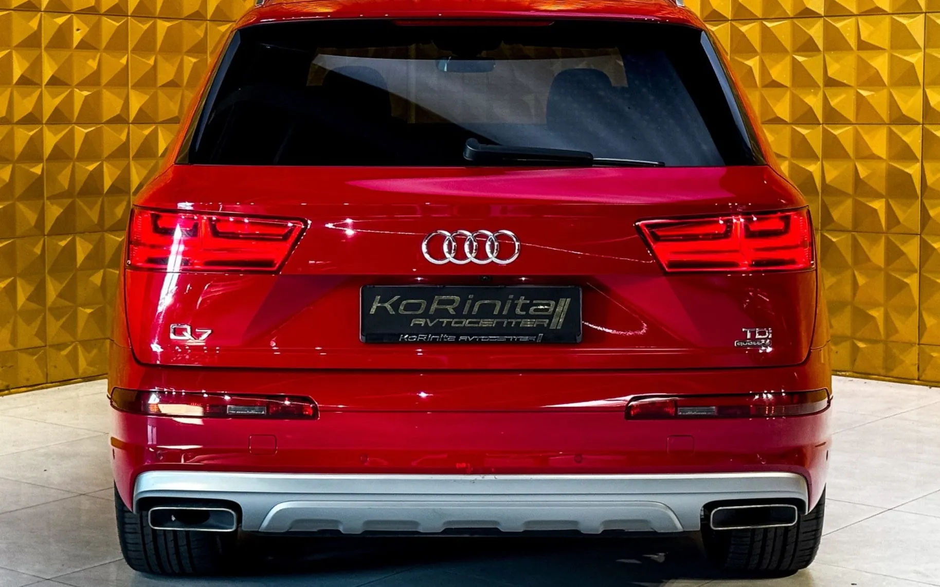 Notranja slika - Audi Q7 - quattro 3.0 TDI S-Line- AVT-VIRTUAL-TEMP-NAVI - 10