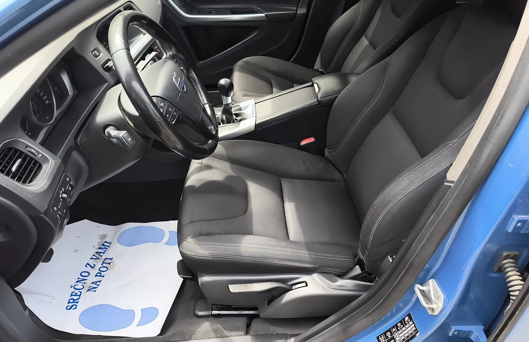 Zunanja slika - Volvo V60 - D2 1.6 TD- NAV- OPRAVLJEN VELIK SERVIS 05 2026 - 9