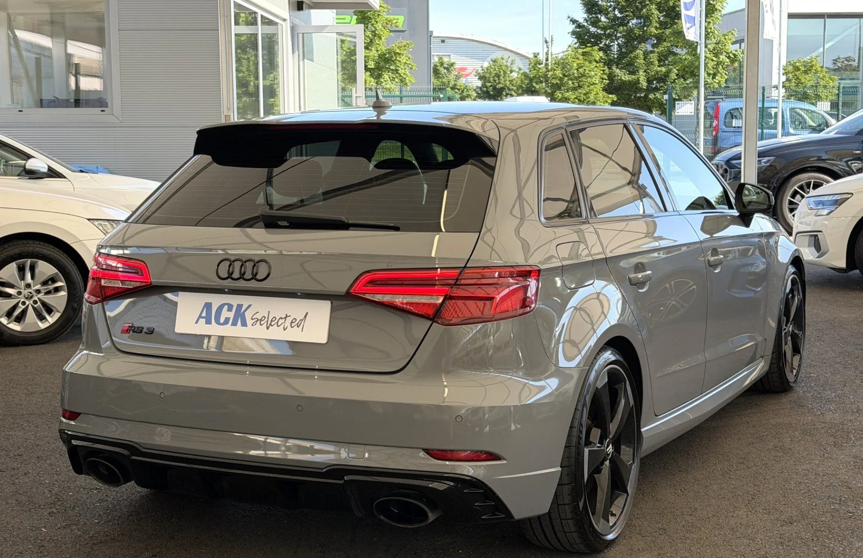 Zunanja slika - Audi S3 - R Sportback quattro 2.5 TFSI S tronic - DAZA motor - 4