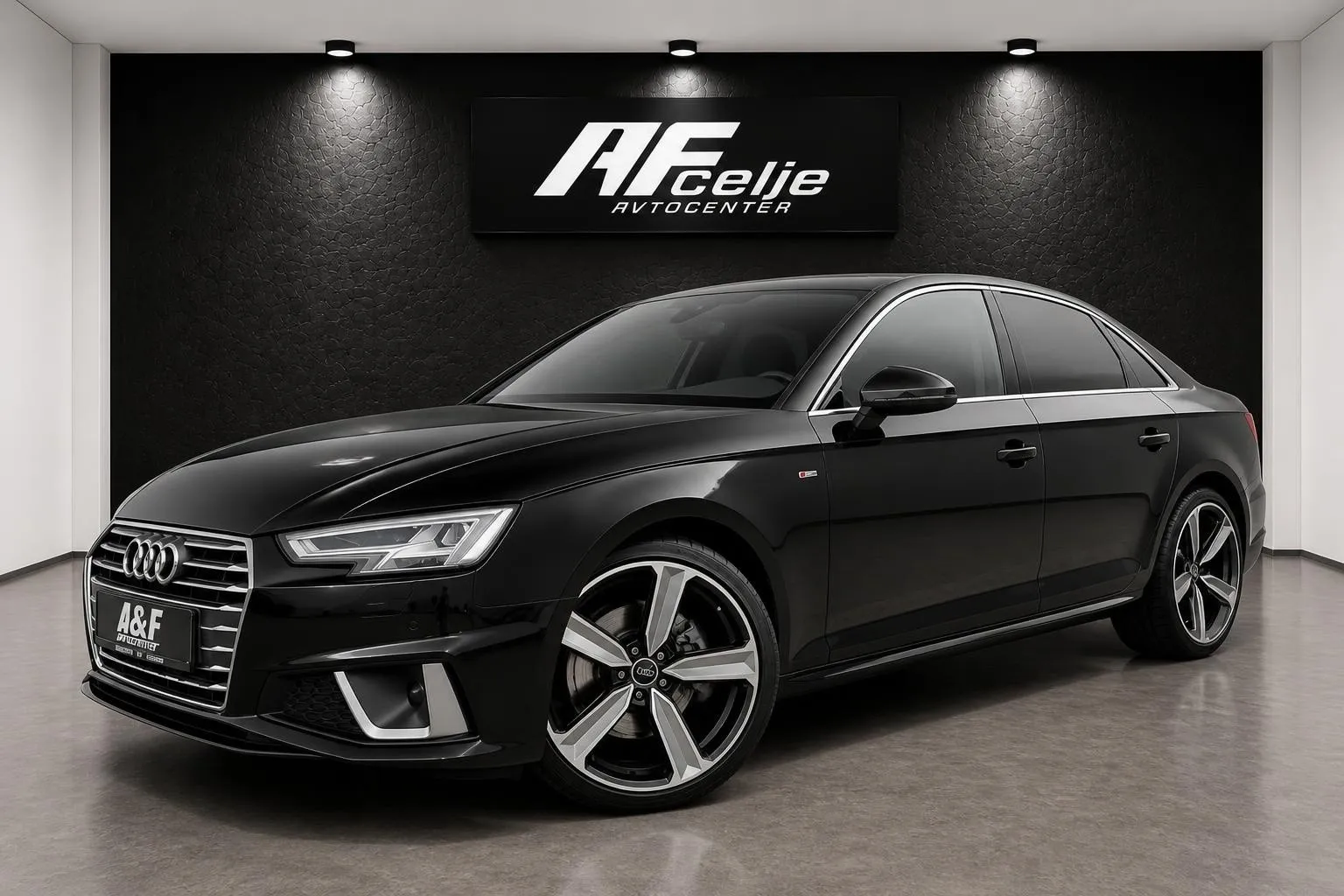 Zunanja slika - Audi A4 - 2.0 TDI-AUT-S LINE-96.000km-NAVI-LIZING ZA TUJCE- - 1