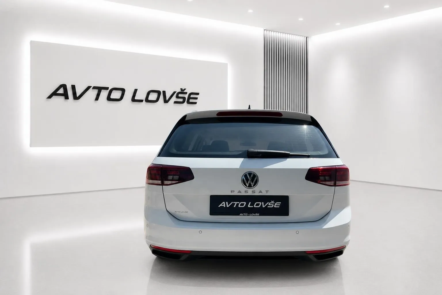 Zunanja slika - Volkswagen Passat Variant - 2.0 TDI BMT  DSG-SLO-1 LASTNIK-VIRTUAL-LED-RADAR.. - 6