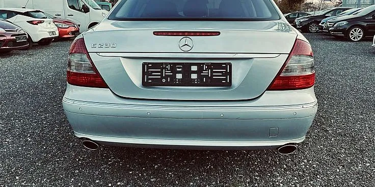 Zunanja slika - Mercedes-Benz E-Razred - E 230 AVANTGARDE + MAX OHRANJEN + BREZ POLOGA - 6