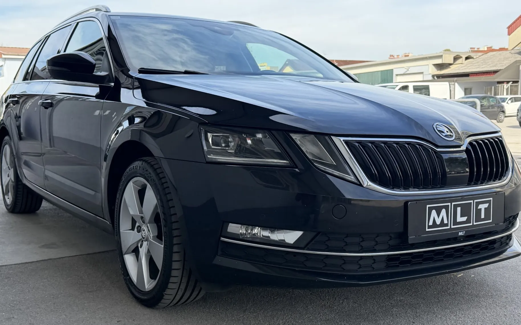 Zunanja slika - Škoda Octavia - Combi 1,6 TDI Active DSG - 6