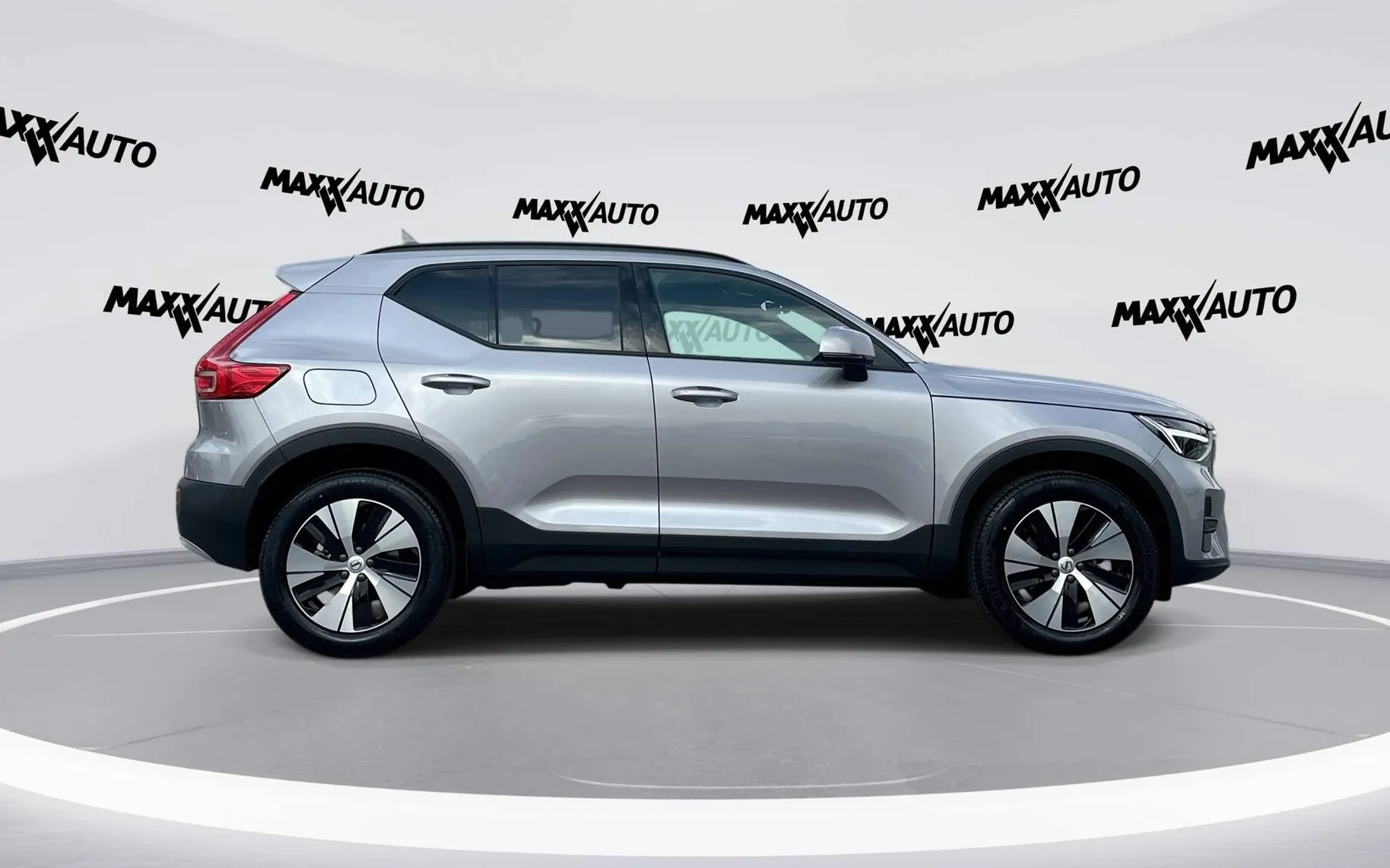 Zunanja slika - Volvo XC40 - B3P Core Avt. - 4