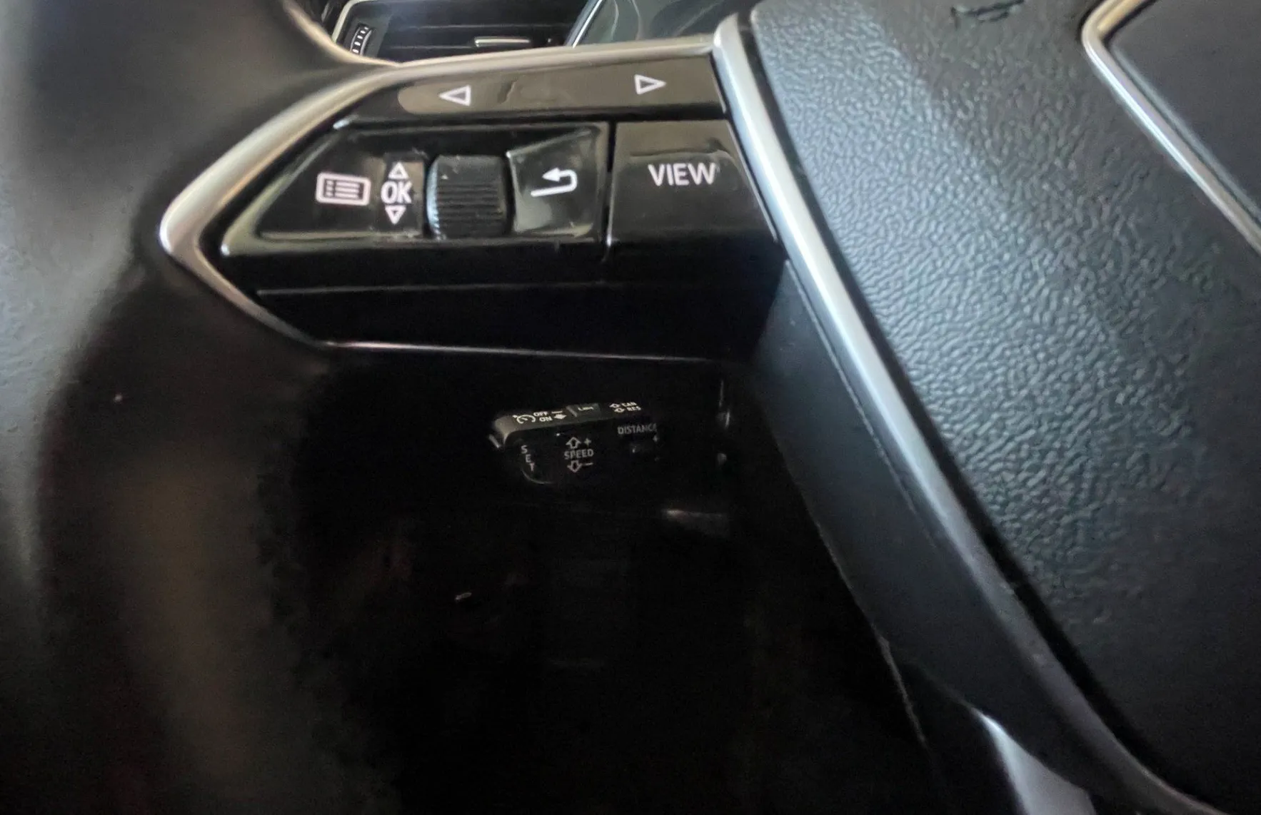 Zunanja slika - Audi e-tron - 50 quattro.NEMŠKI.PANORAMA.KAMERA.LED.GRE.SE.USNJE - 11
