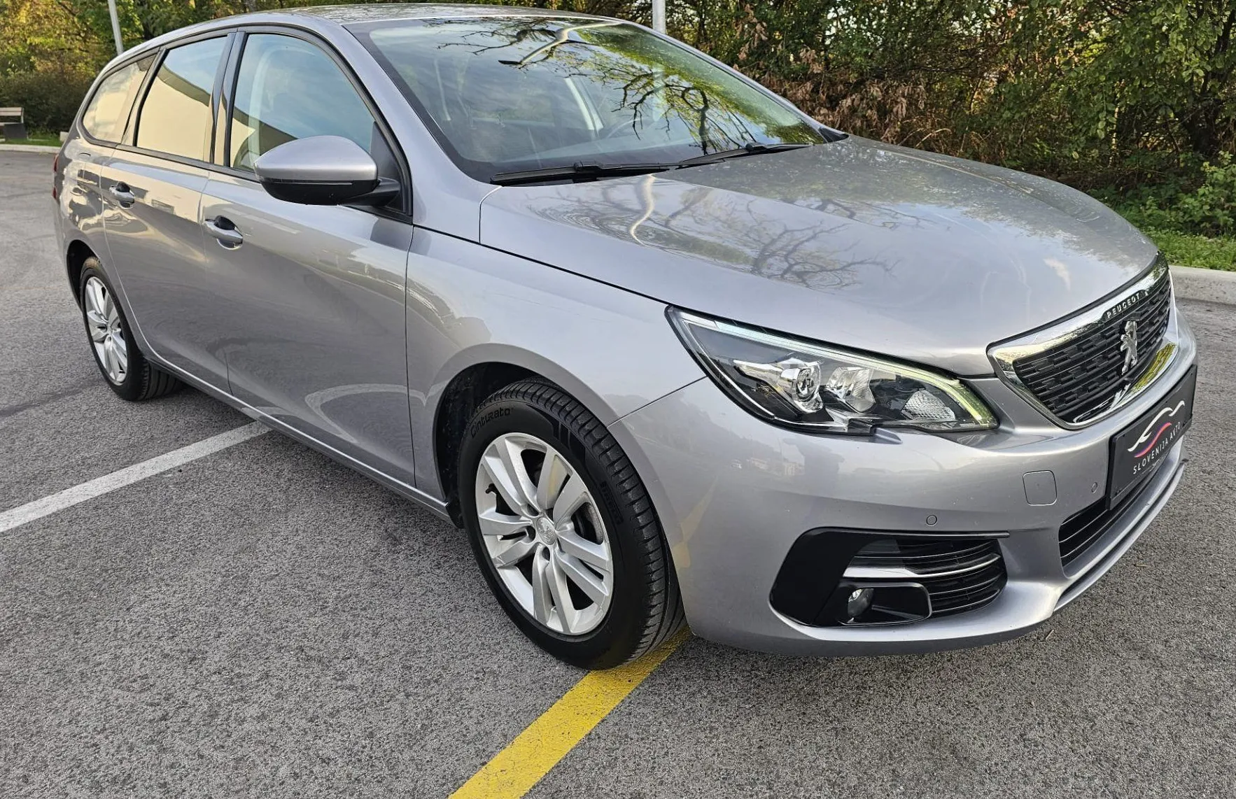 Zunanja slika - Peugeot 308 - SW 1.5 BlueHDi 130 Pack Avt.|2xpdc|alu|navi|led - 3