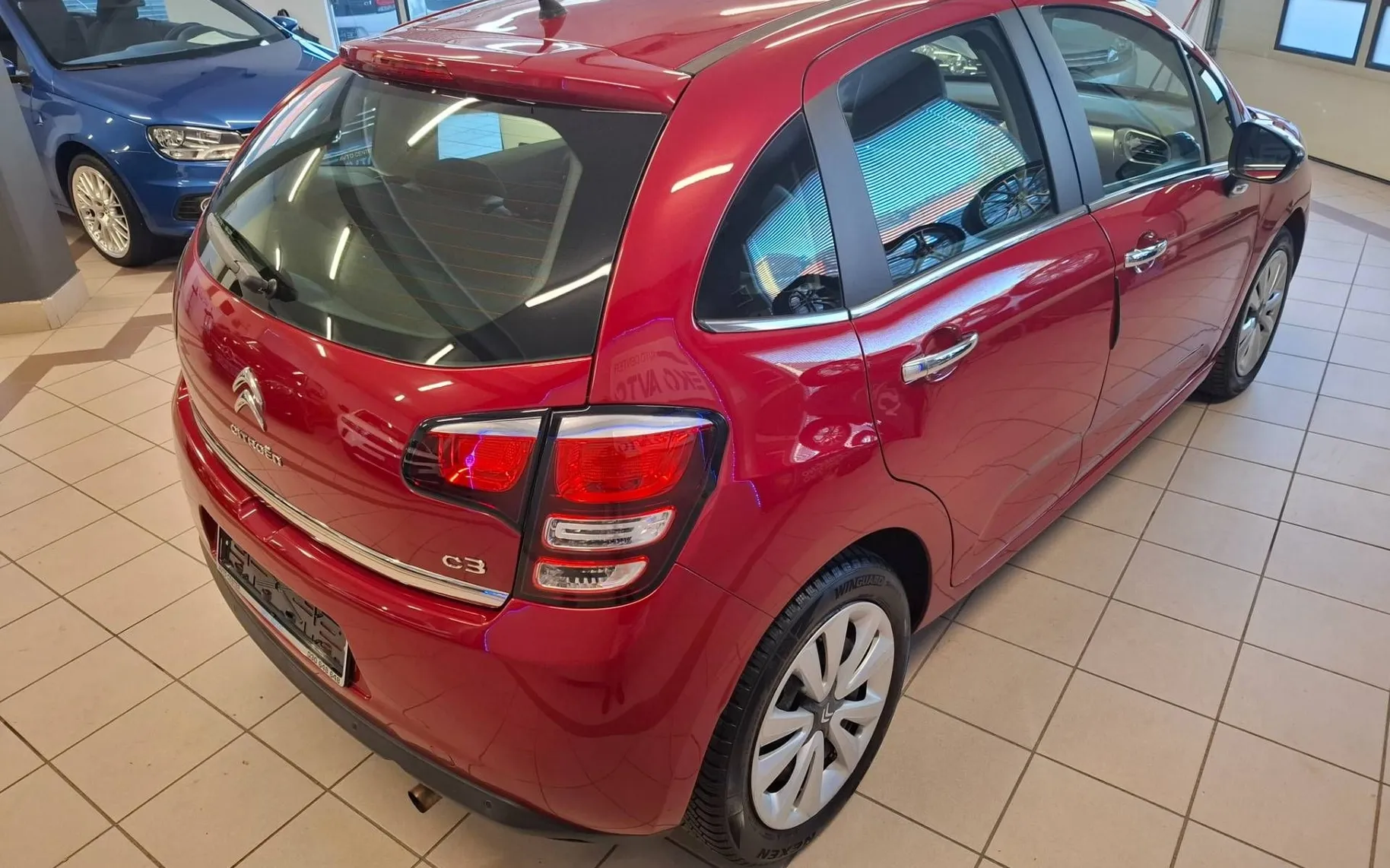 Zunanja slika - Citroën C3 - 1.2 VTi PureTech Exclusive KREDIT BREZ POLOGA - 4