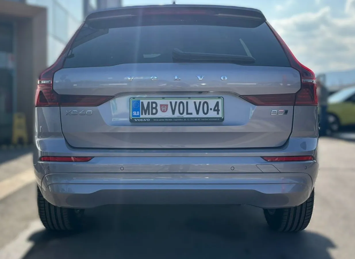 Zunanja slika - Volvo XC60 - B5 AWD Mild hybrid Petrol - 5
