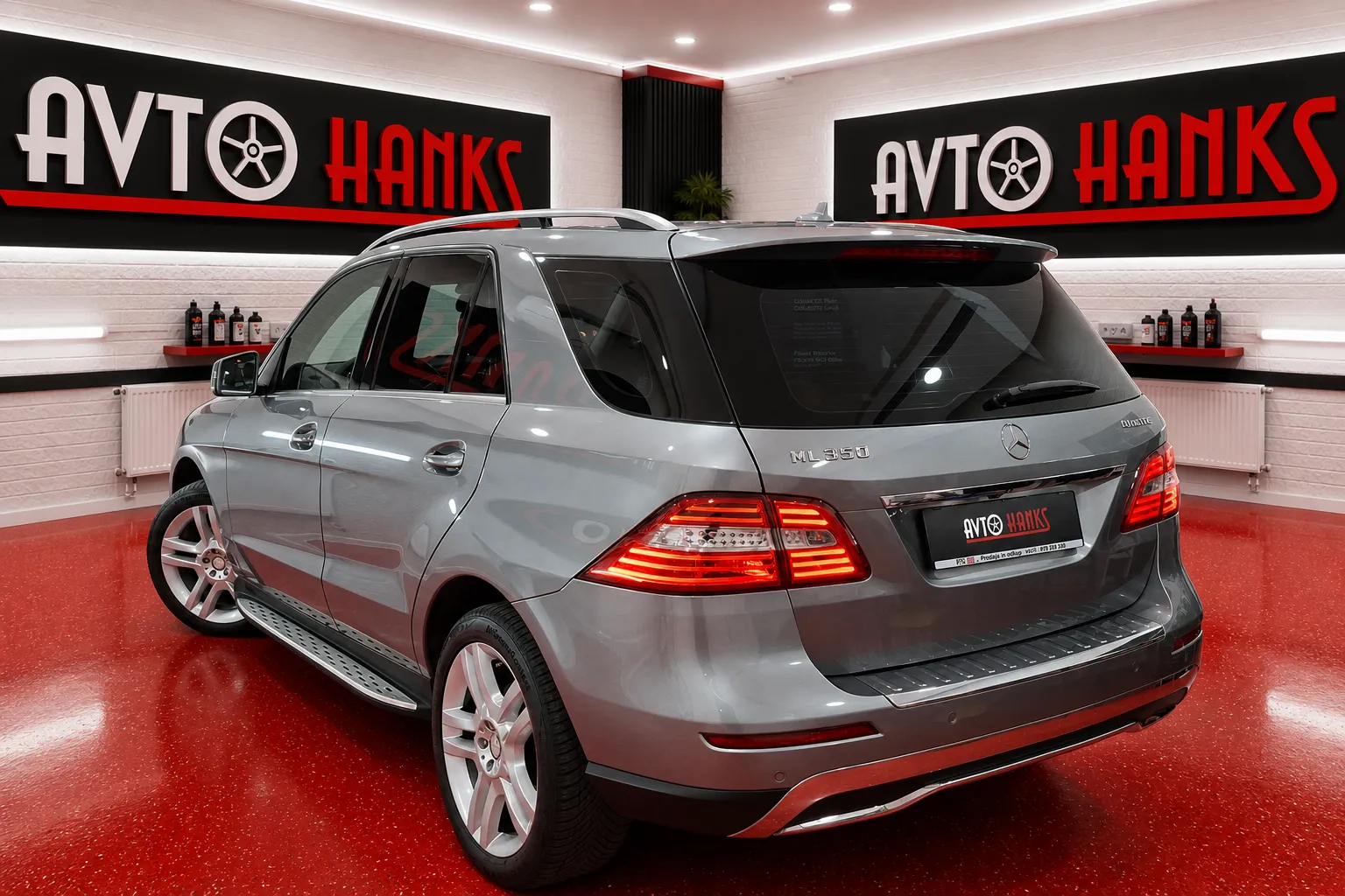 Notranja slika - Mercedes-Benz ML-Razred - ML 350 BlueTEC 4MATIC-SPORT.1.LASNIK.DO 7 LET... - 12