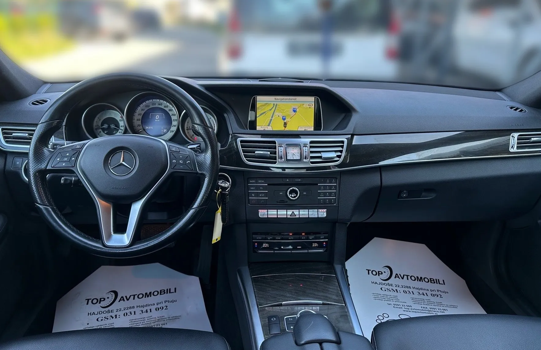 Zunanja slika - Mercedes-Benz E-Razred - 220 ELEGANCE XENON NAVI PDC KAMERA GRETJE SEDEŽEV - 19
