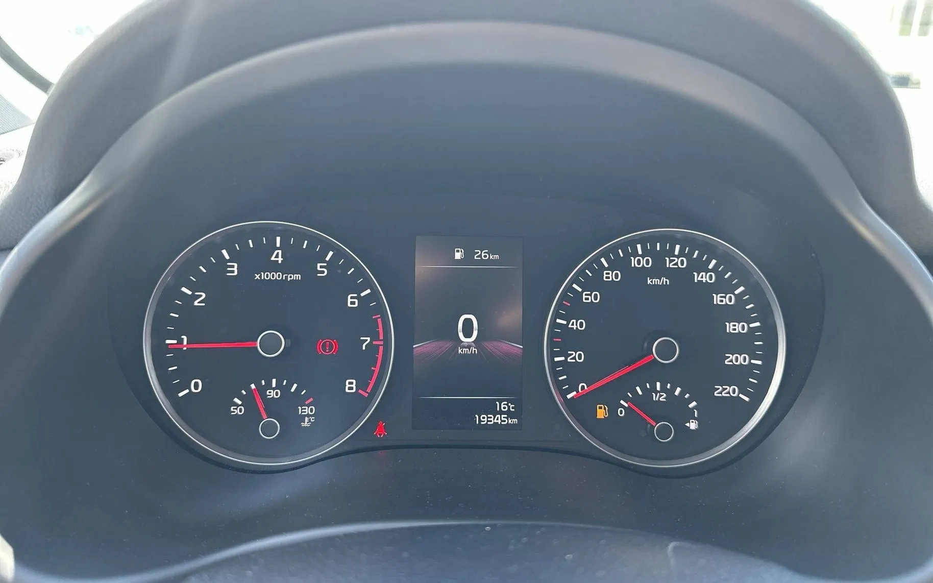 Notranja slika - KIA Stonic - 1.0 T-GDi LX Urban ISG - 16