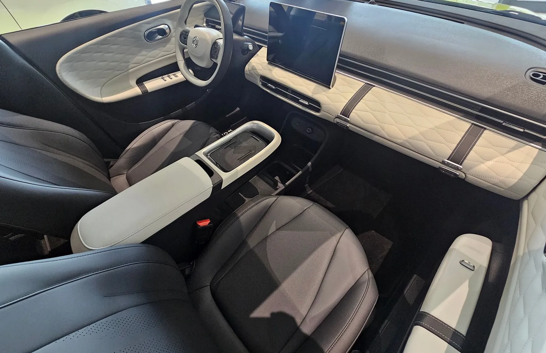Zunanja slika - Dongfeng Box - 42.3 kWh- 7.200€ SUBVENCIJE- NA ZALOGI - 3