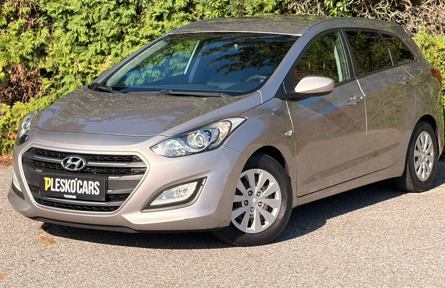 Zunanja slika - Hyundai i30 Wagon - 1.4 CVVT Style - BREZ POLOGA - 1