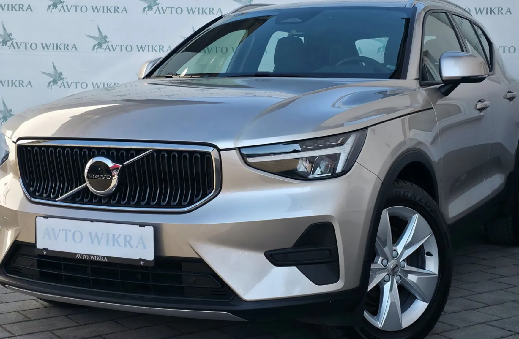 Zunanja slika - Volvo XC40 - B3P Core AT FULLED•TEMP•LANE•VIRTUAL•KEYLESS•17C• - 2