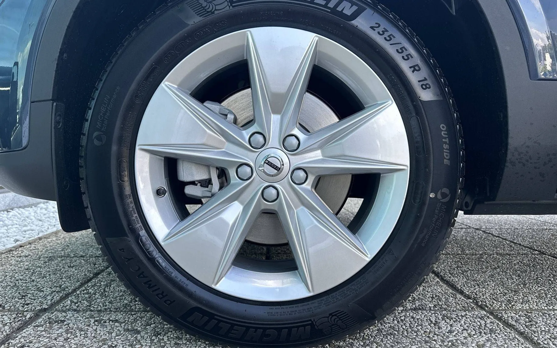 Zunanja slika - Volvo XC40 - B3P Core Avt. - 9