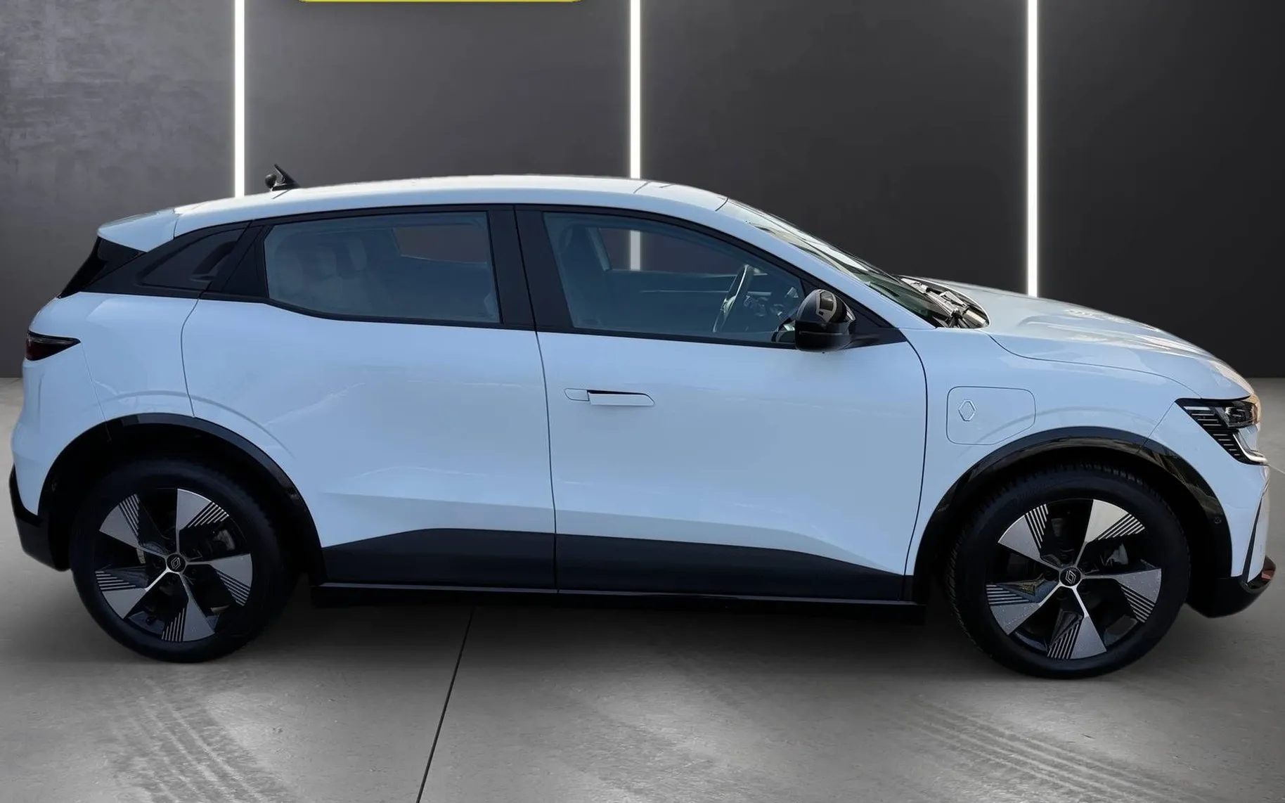 Zunanja slika - Renault Megane E-tech - equilibre EV40 96kW  SUBVENCIJA 3000 EUR ... - 7