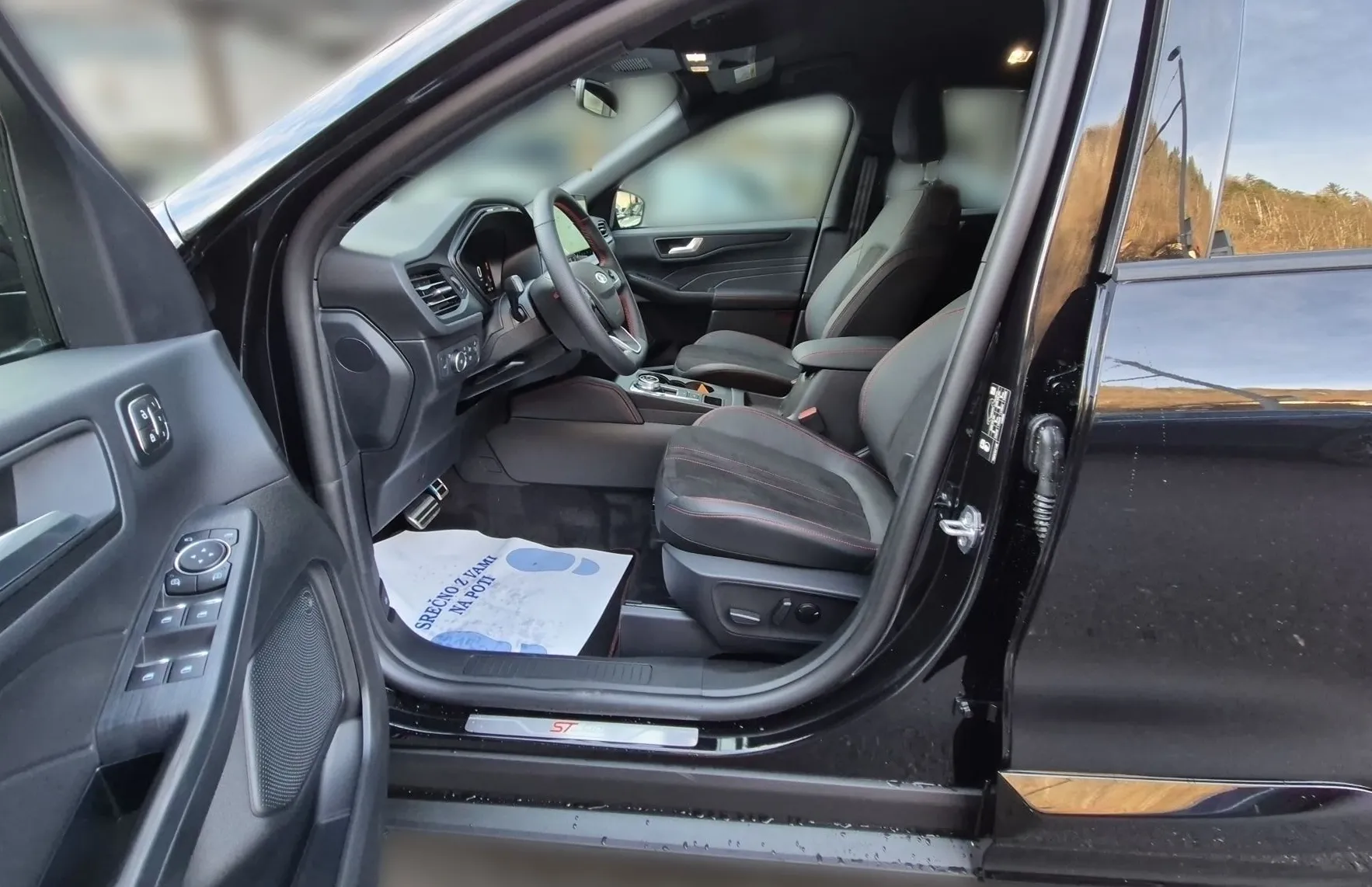 Zunanja slika - Ford Kuga - ST-Line X 1.5 EcoBoost 186PS A8-NA ZALOGI - 10