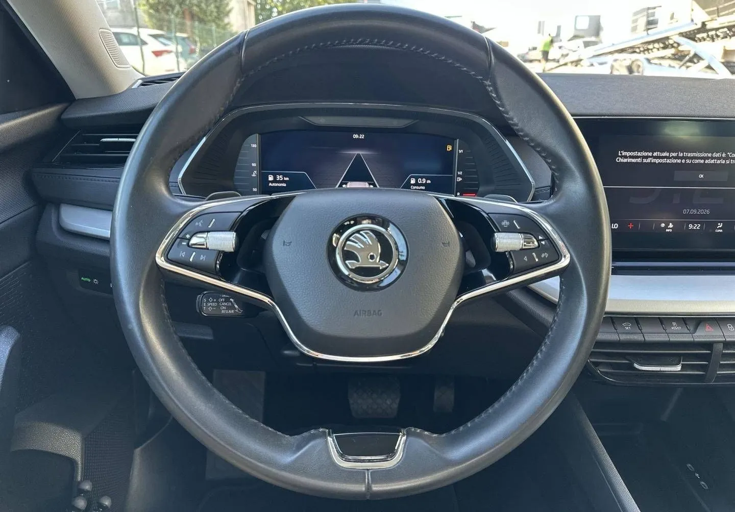 Notranja slika - Škoda Octavia - Combi 2.0 TDI Ambition DSG - 14