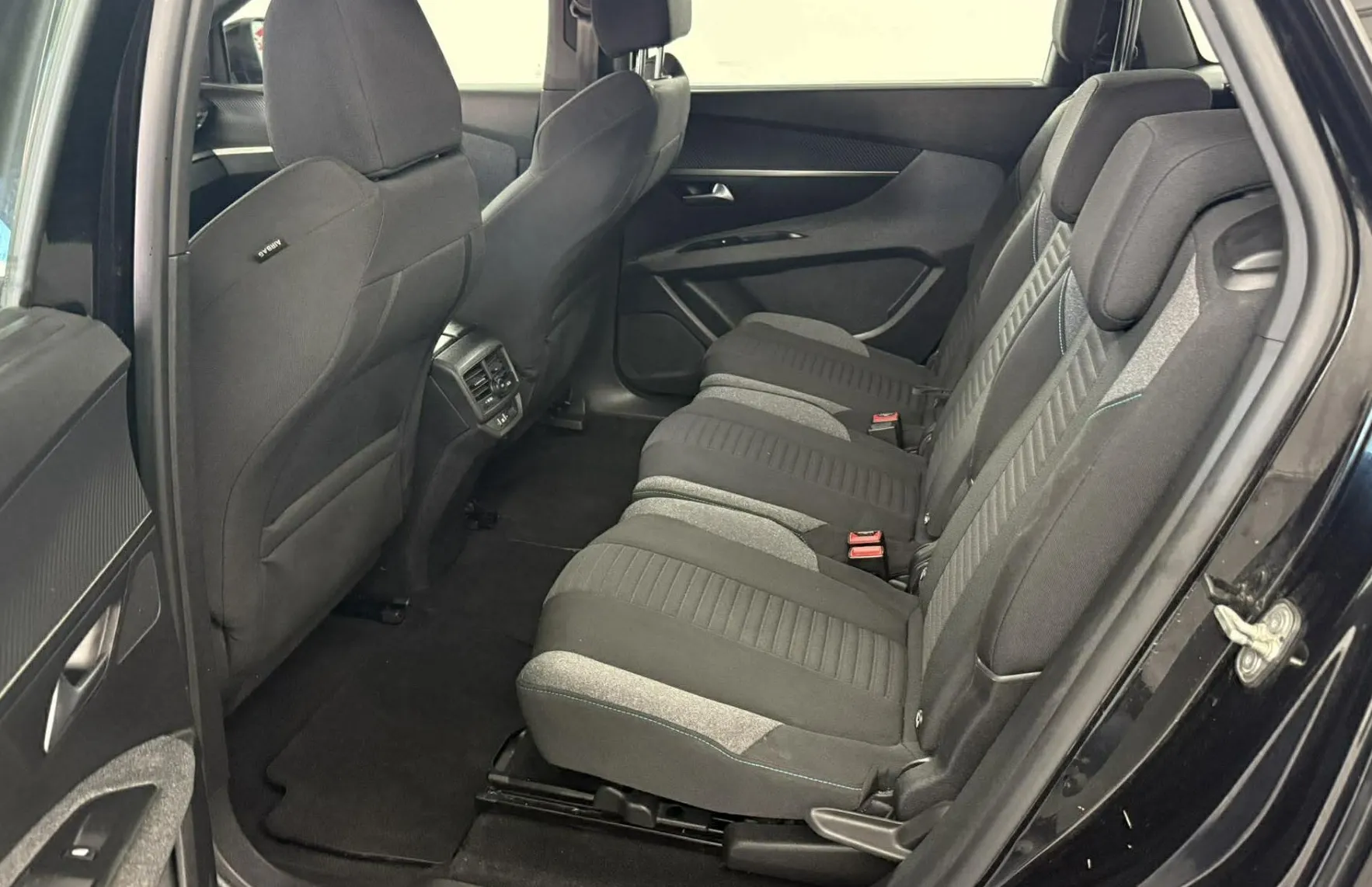 Zunanja slika - Peugeot 5008 - 1.2 PureTech 96 KW Avt.NAVI.KAMERA.2023 VELIKI SER - 15