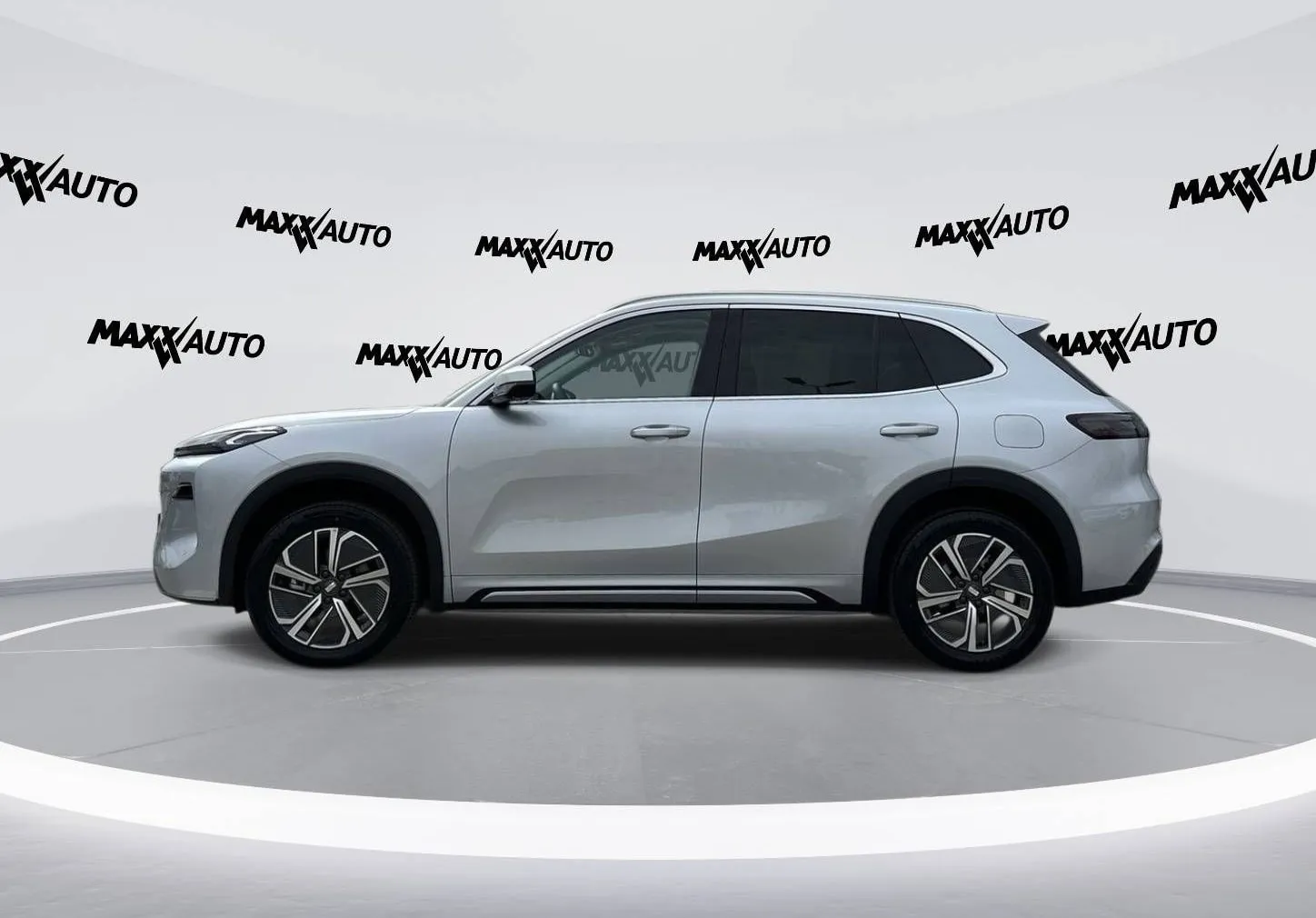 Notranja slika - Geely StarRay EM-i - Plug-In Hybrid 1.5 Max Avt - 8