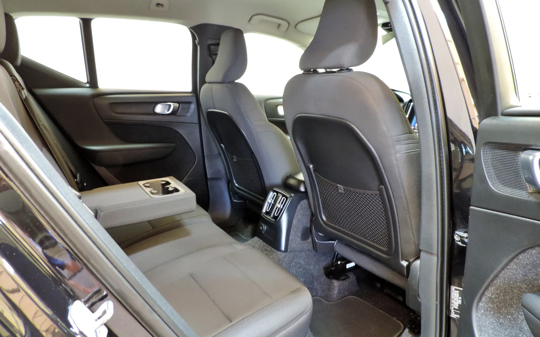 Zunanja slika - Volvo XC40 - T4 Recharge Twin Engine Inscription Avt. - 17