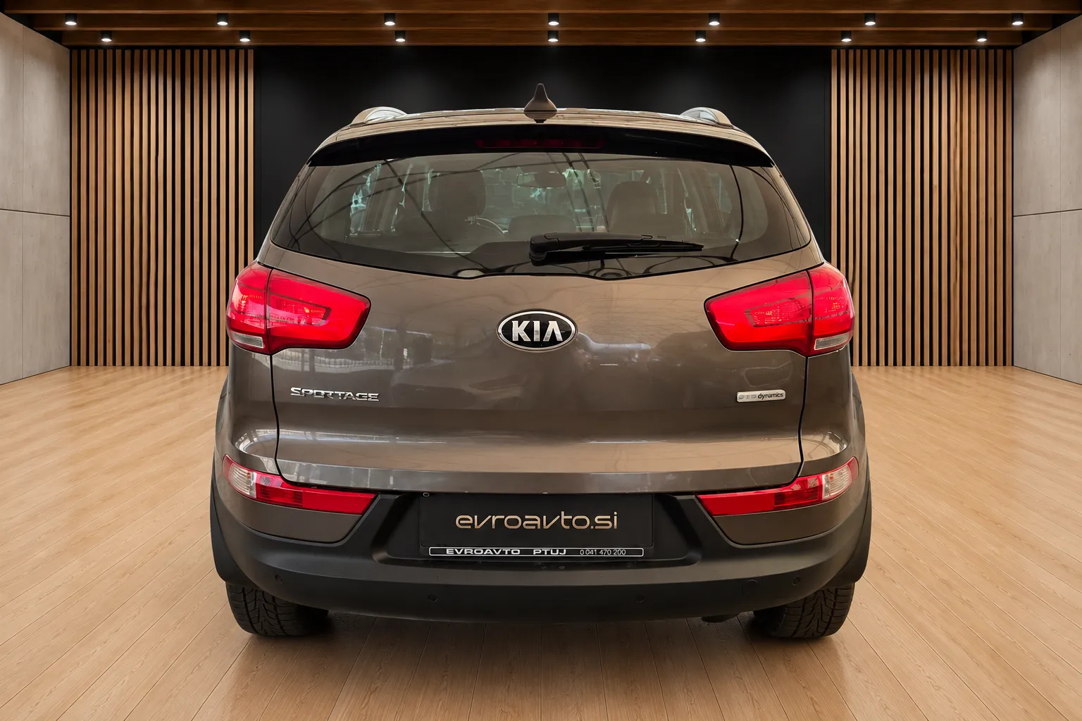 Zunanja slika - KIA Sportage - 2WD 1.7 CRDi Brez pologa do 7 let-Slov.poreklo - 5
