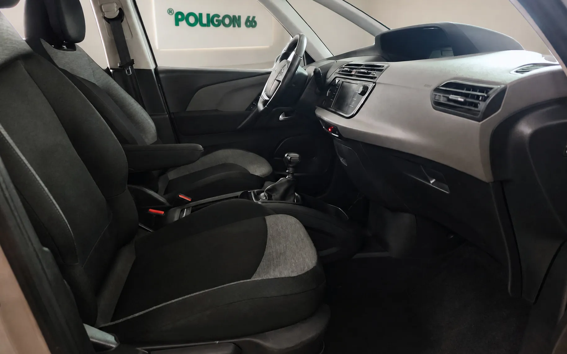 Notranja slika - Citroën C4 SpaceTourer - C4-LED-GARANCIJA-1 LASTNIK-KOT NOV-ODLIČEN - 12