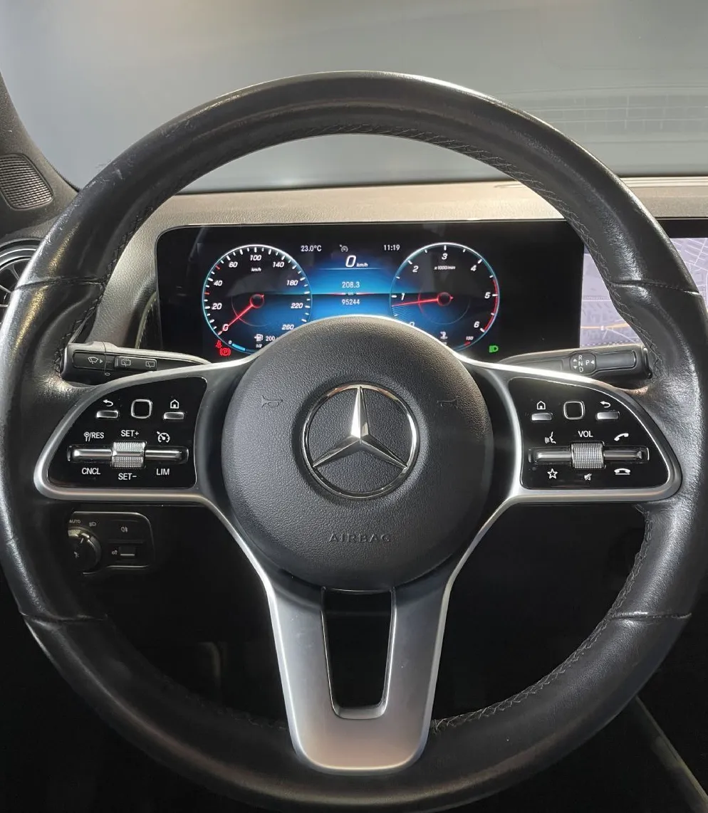 Zunanja slika - Mercedes-Benz GLB-Razred - NAVIGACIJA-TEMPOMAT-VIRTUAL-KAMERA-LED - 11