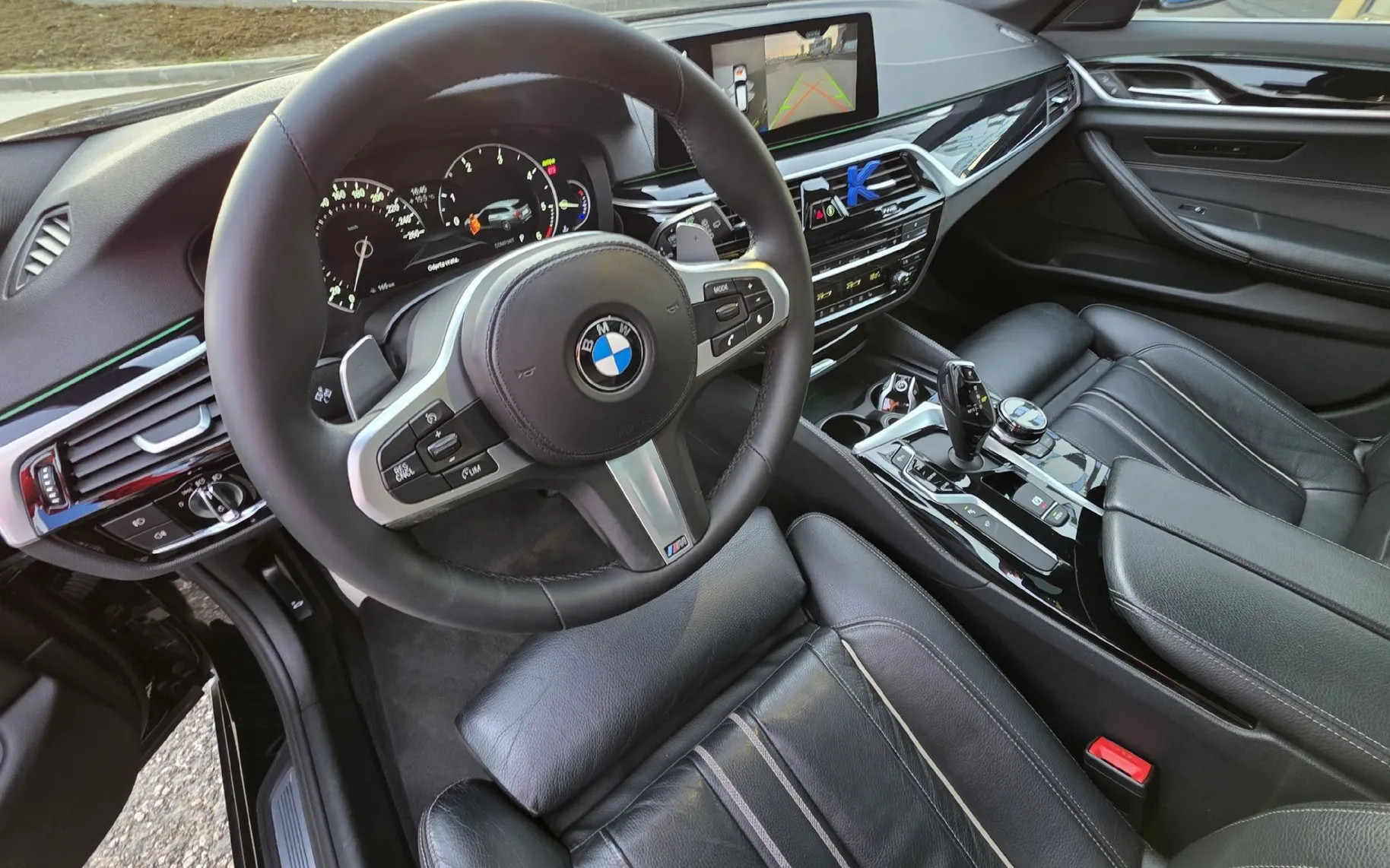Zunanja slika - BMW Serija 5 - Touring: 520d aut. M PAKET.HUD.360KAMERA.AMBIENTAL - 6