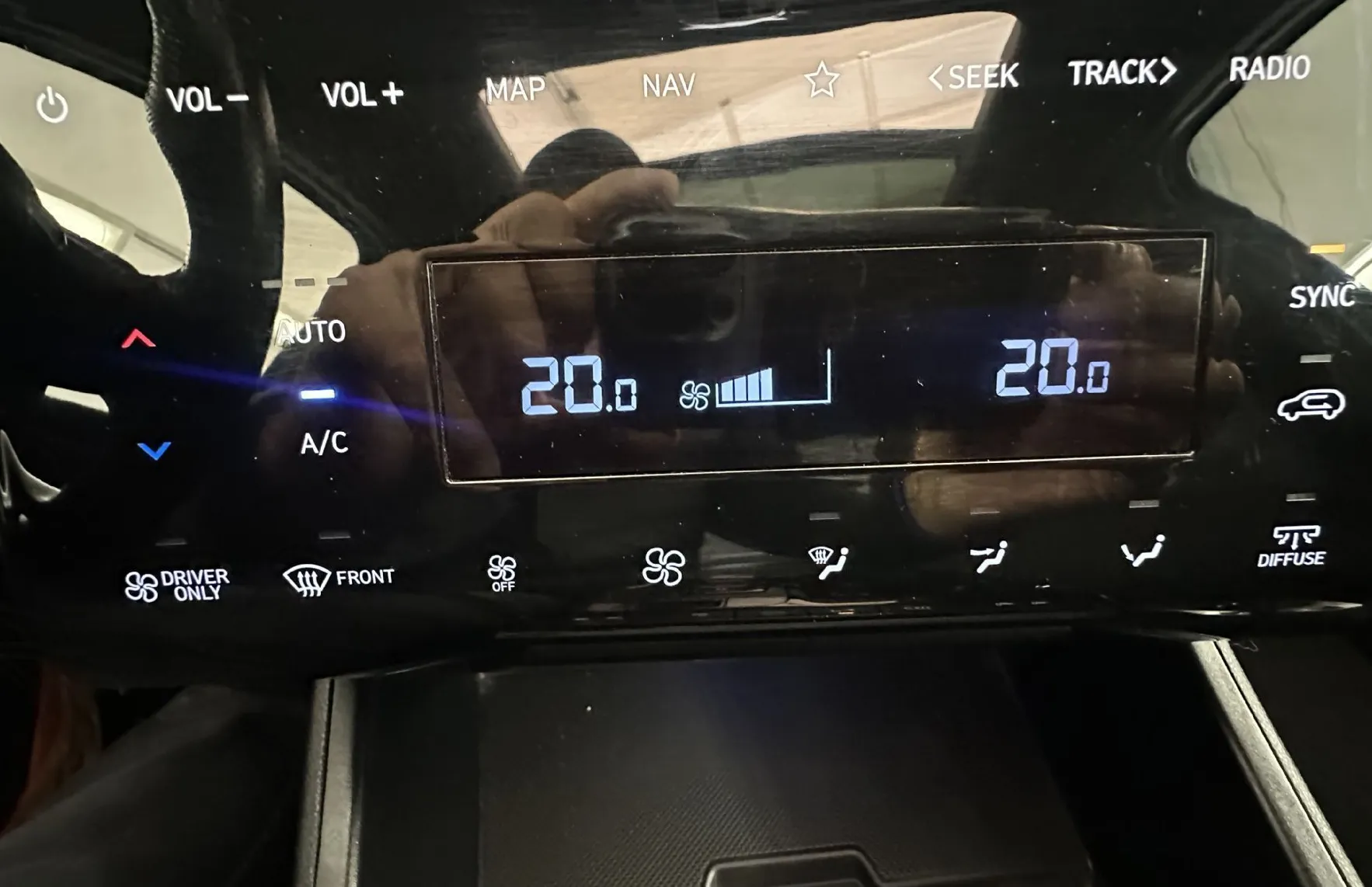 Zunanja slika - Hyundai Tucson - 4WD 1.6 T-GDI  Premium Avt.NEMŠKI+4ALU.KAMERA - 14