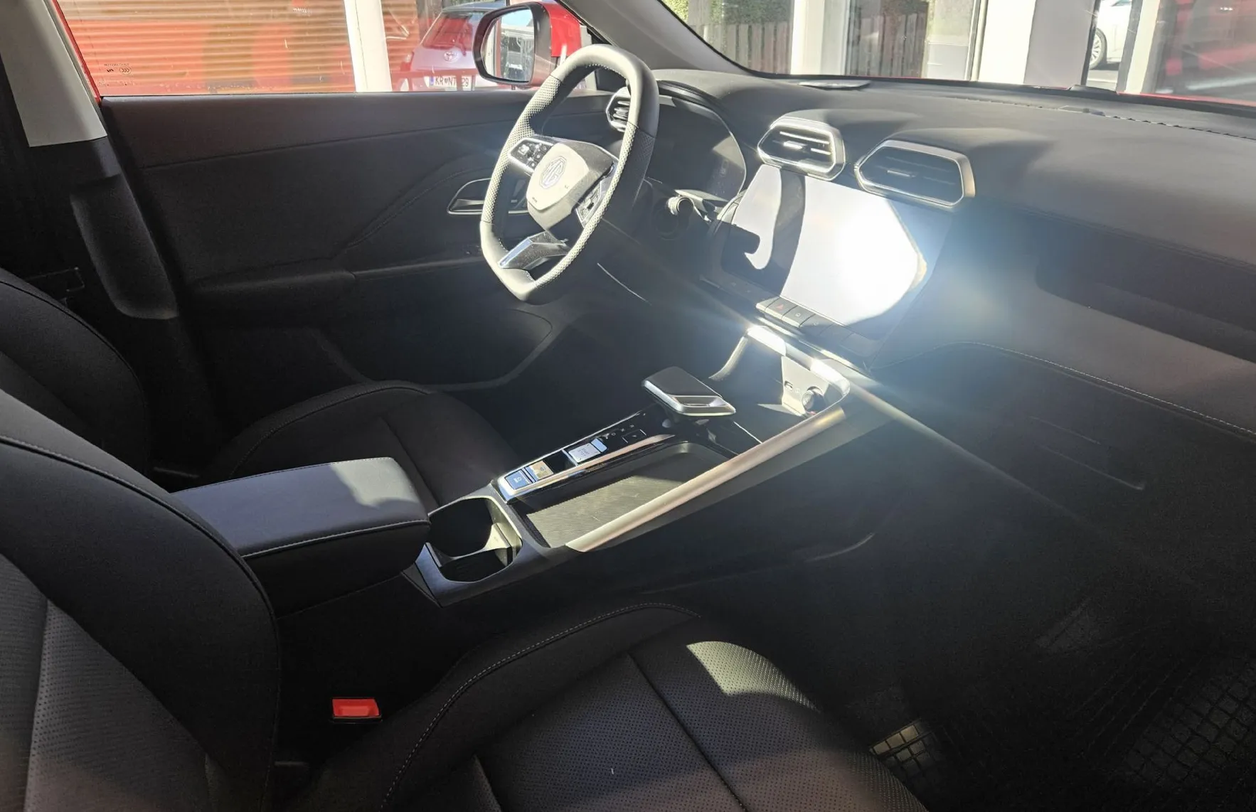 Zunanja slika - MG MG ZS - ZS 1.5 Hybrid+ Luxury - 8