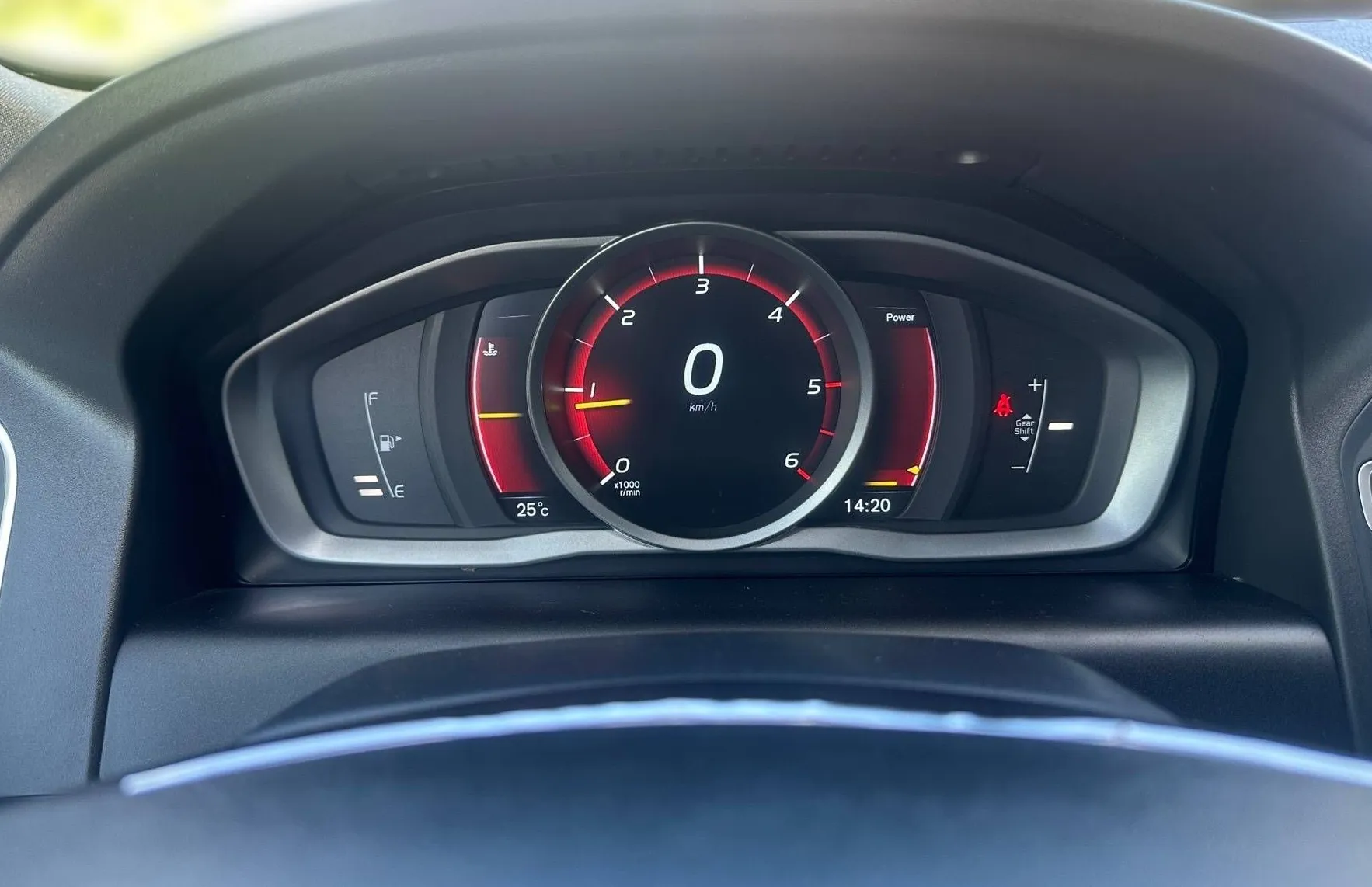 Zunanja slika - Volvo XC60 - D4 XENON HI-FI TEMPOMAT NAVI VIRTUAL PDC - 13