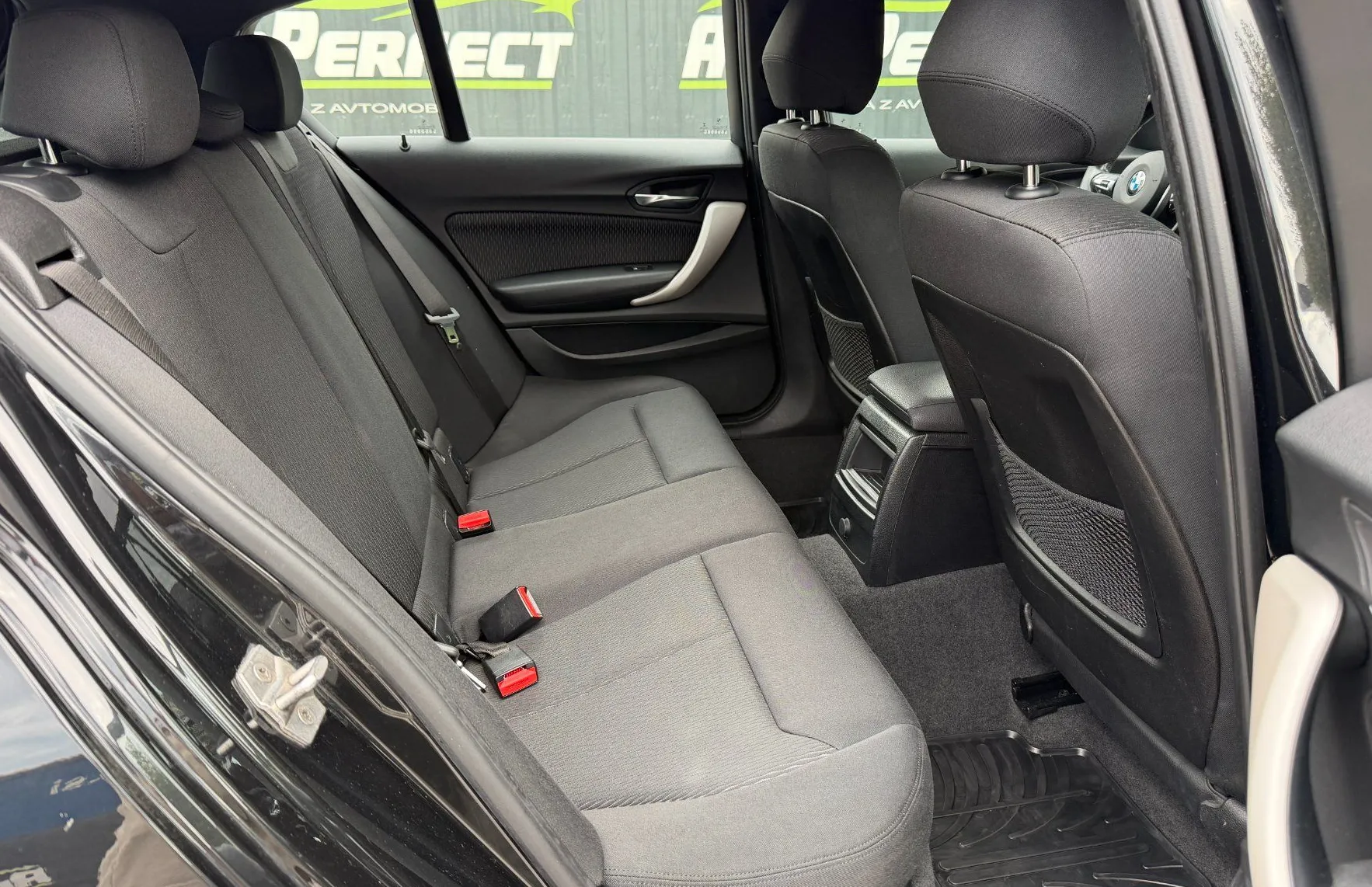 Zunanja slika - BMW Serija 1 - : 114d M Sport | Navi | PDC | LED - 15