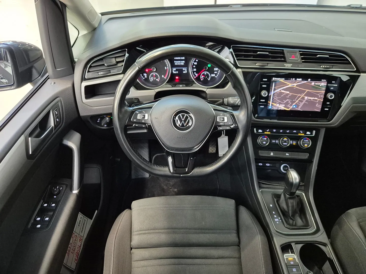 Zunanja slika - Volkswagen Touran - Family 2.0 TDI DSG - 7