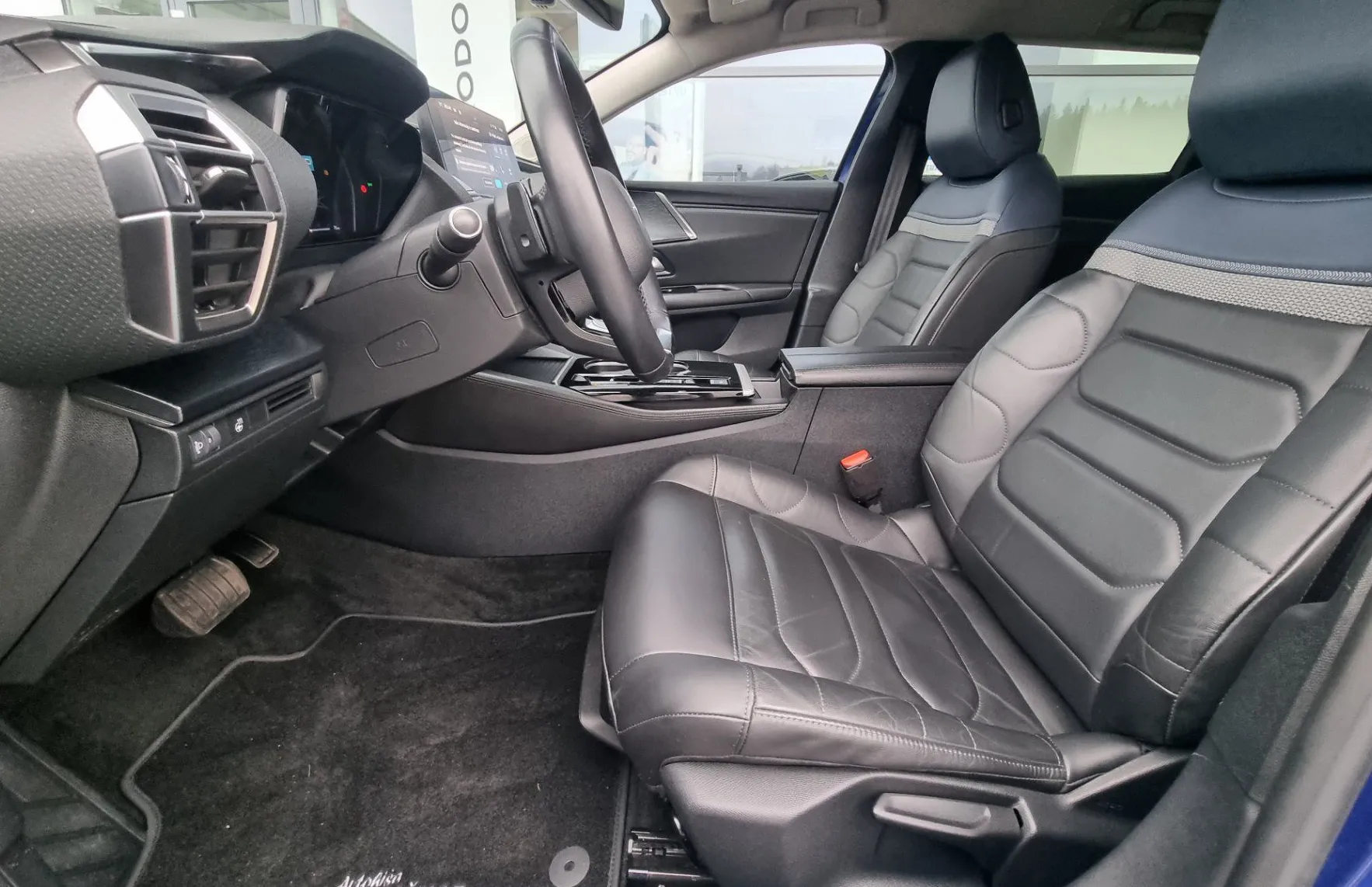 Zunanja slika - Citroën C5 X - Shine 1.2L AVTOMATIK-KAMERA-DAB-NAVI-HEAD-UP - 12