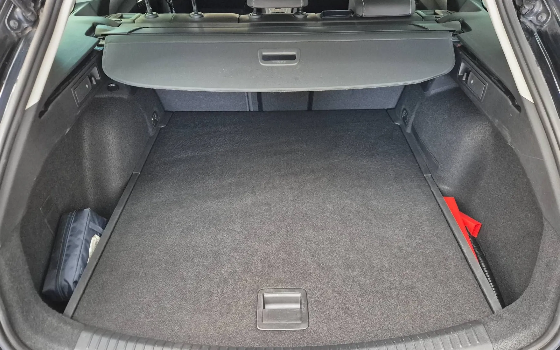 Notranja slika - Seat Leon - ST 2.0 TDI Style DSG - 10