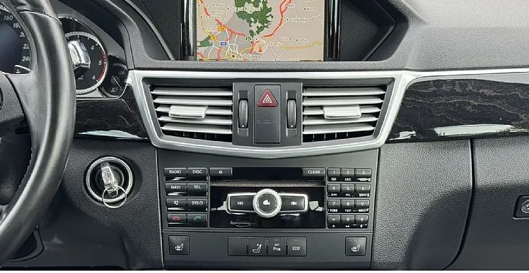 Zunanja slika - Mercedes-Benz E-Razred - E 220 CDI AVANTGARDE AVT GR SED NAVI PDC ACC - 14