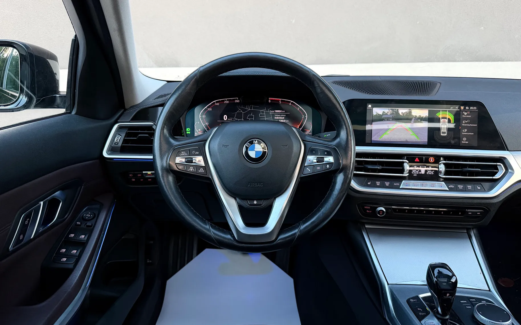 Zunanja slika - BMW Serija 3 - 320d Luxury Line 2.LASTNIK X-DRIVE ACC PANO. AMBI. - 8