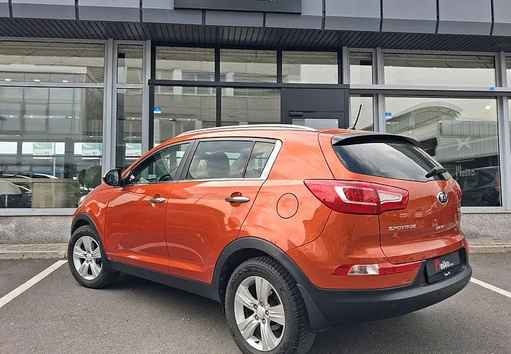 Zunanja slika - KIA Sportage - 2WD 1.7 CRDi Style - 6