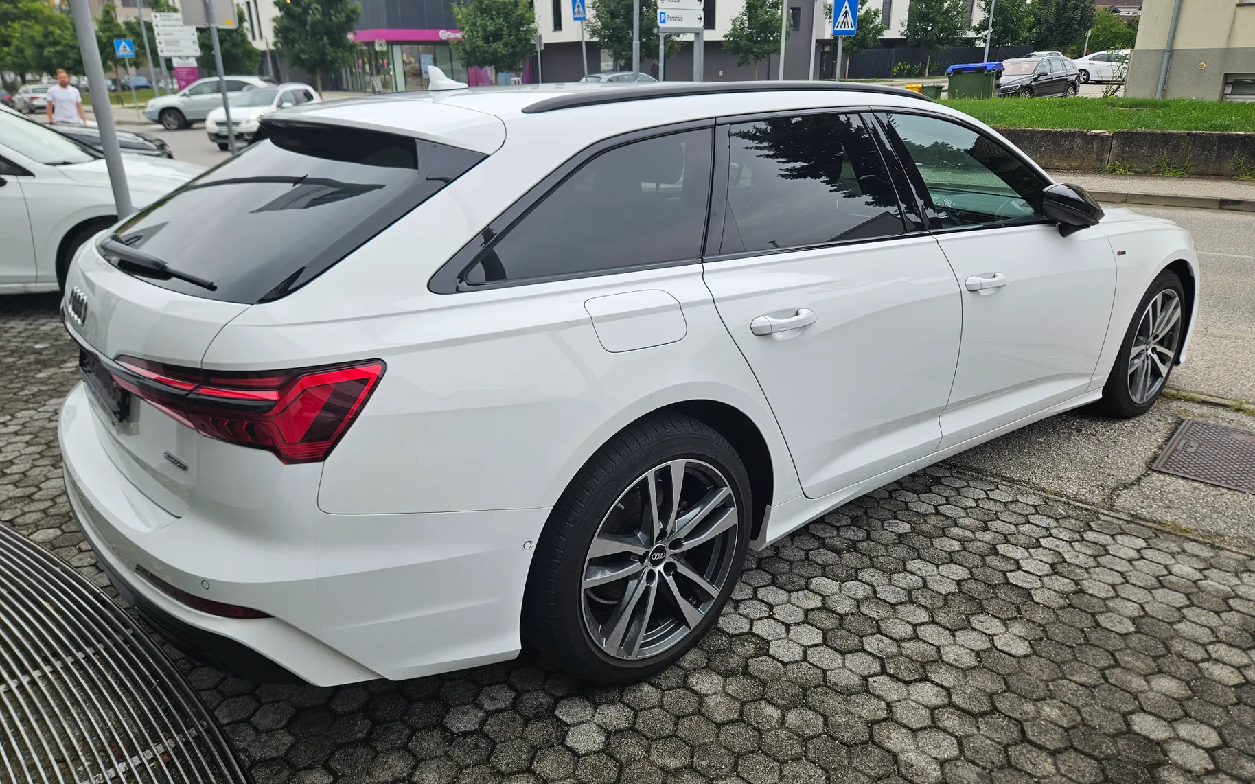 Zunanja slika - Audi A6 - A6 - 4
