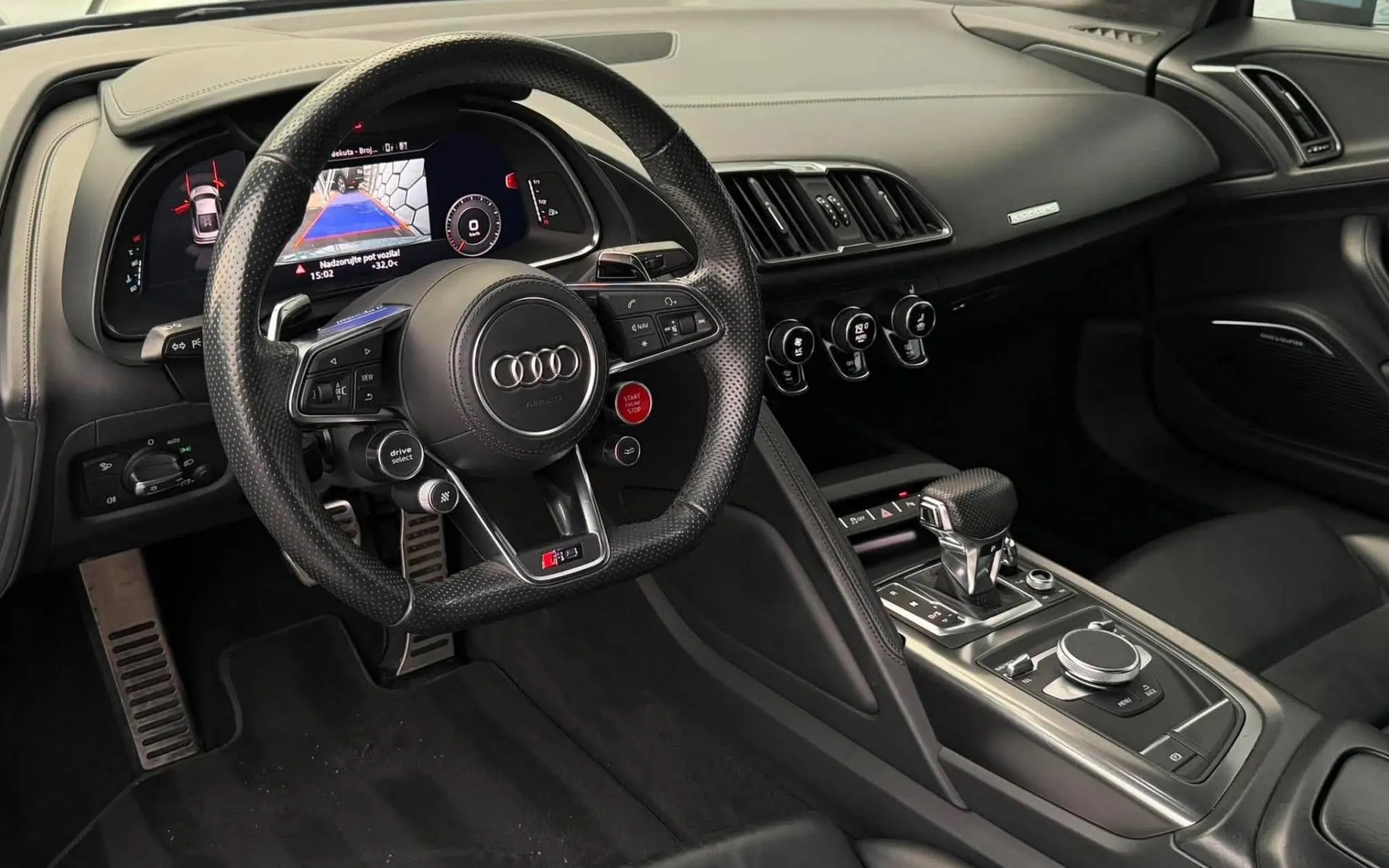 Notranja slika - Audi R8 - V10 PERFORMANCE•4X4•LIFT•CARBON•CERAMICA•LASER• - 8