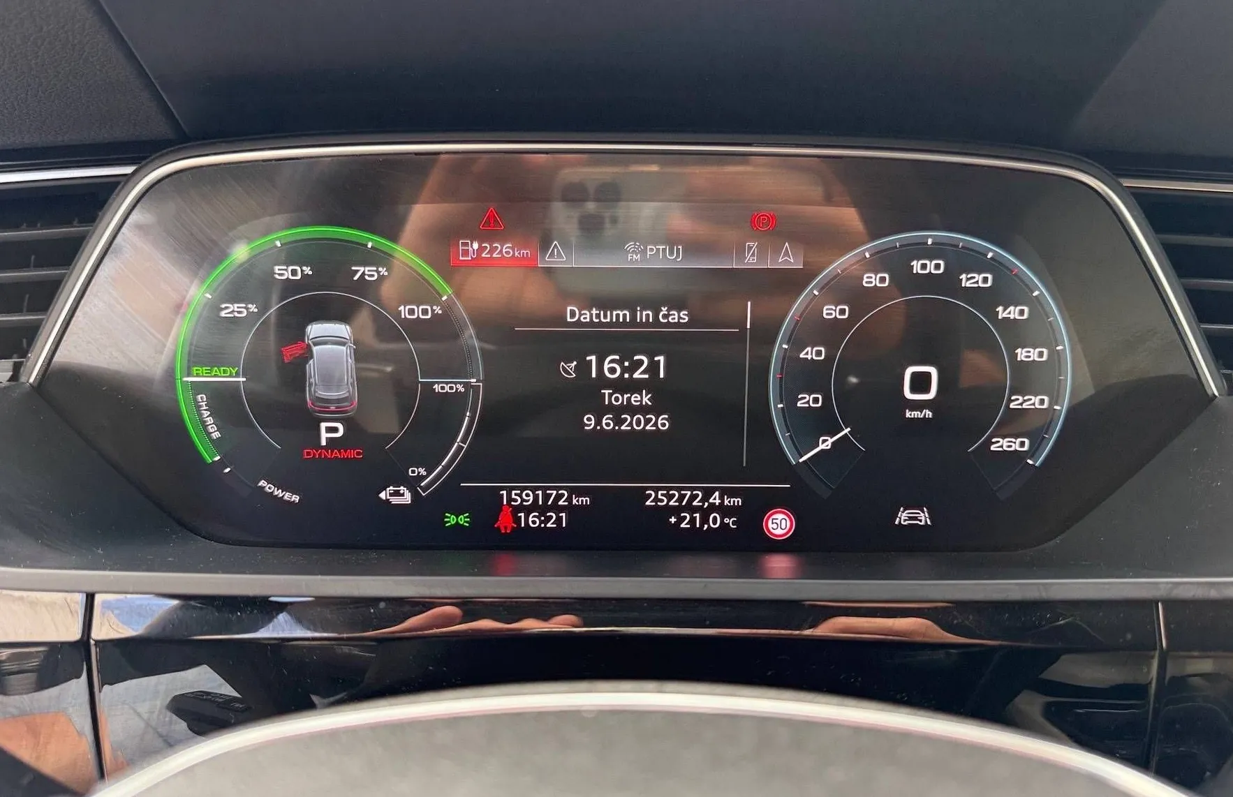 Zunanja slika - Audi e-tron - 50 QUATTRO FULL LED KAMERA ZRAČNO RADAR LINE ASSIS - 16