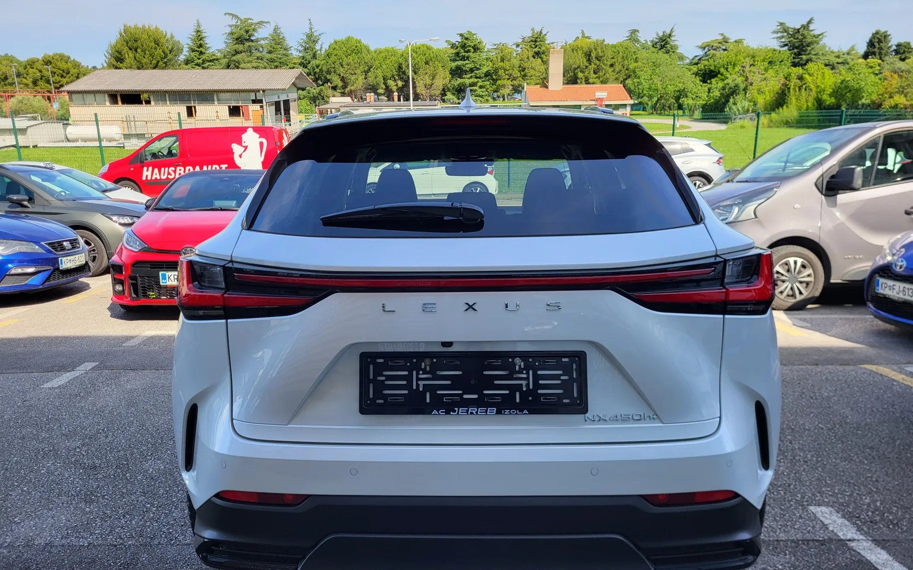 Zunanja slika - Lexus NX - 2.5 VVT-i PHEV Executive 4WD - 7