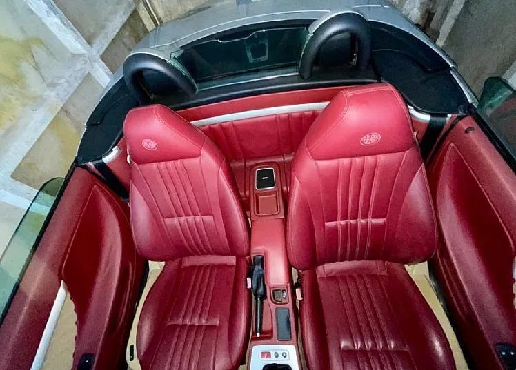 Zunanja slika - Alfa Romeo Spider - 2.2 JTS 16v Exclusive - 6