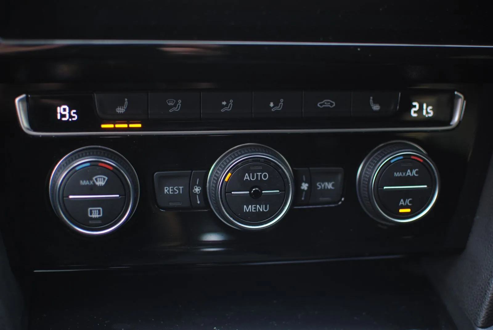 Notranja slika - Volkswagen Arteon - 2,0 TDI BMT Elegance DSG - 19