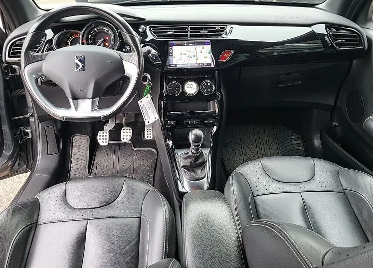 Zunanja slika - Citroën DS3 - SO CHIC 1.6 BLUEHDI 120 - ODLIČEN - 7